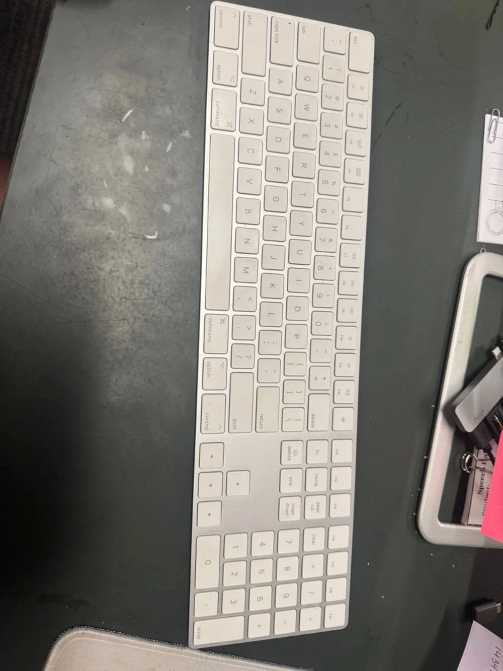 Apple White Wireless Slim Keyboard with Numeric Keypad